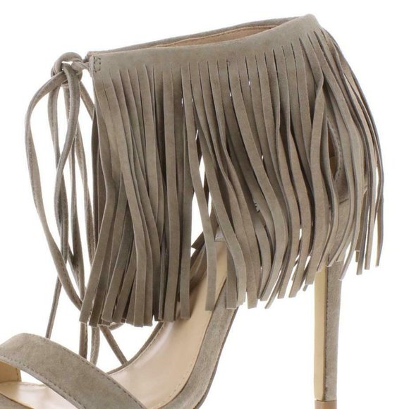 NIB Steve Madden Nude Suede fringe heels, 8 - Picture 3 of 3